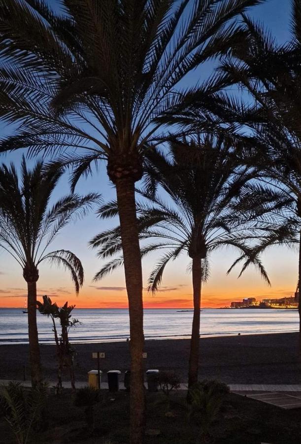 Casa Oasis Benalbeach Benalmadena Bagian luar foto